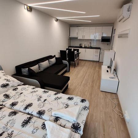 PIRÁT Apartman Apartment Siofok Bagian luar foto